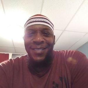 Meet your Posher, Troy